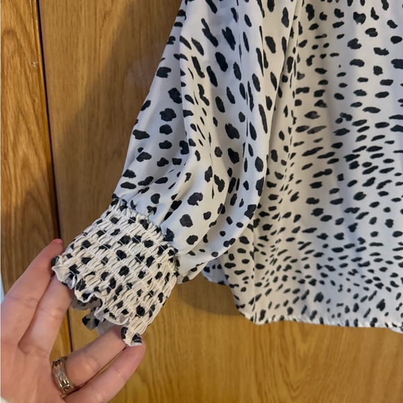 Philosophy Black and White Smocked Long Sleeve Blouse - Picture 4 of 4